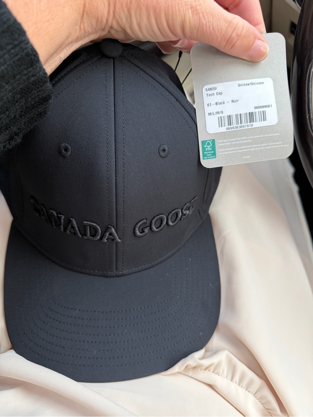 🖤 Canada Goose Black Structured Tech Cap